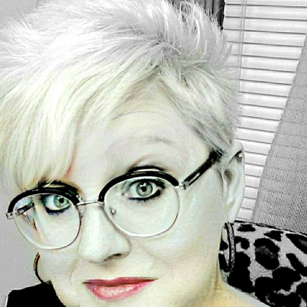 Meet your Posher, Staci